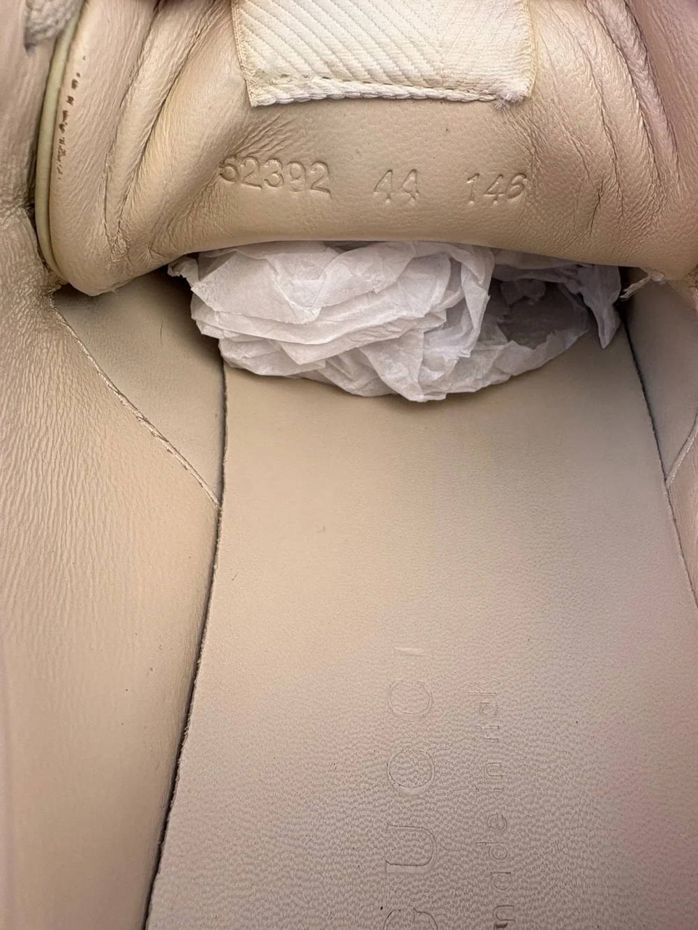 Gucci cream leather